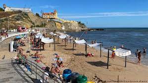 Hundreds of people have been tested and 59 people tested positive for the novel virus Coronavirus Latest Europe Opens Up For Tourism News Dw 01 06 2020