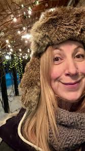 Ce genre de chose qu'on accepte par une journée un peu trop de bonne humeur  et qu'on remet en question les jours de doute 😅 Trop tard, j'ai dit oui!  Je vais