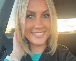 Jill Rausch's Instagram, Twitter & Facebook