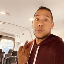 Eating the BIGGIEST River Prawns in Thailand!! 🇹🇭 I'm so satisfied...  #Ayutthaya #seafoodlovers #ChopstickTravel