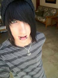 Emo Boy Black Hair With Beanie Blue Eyes Cute Emo Boys Hot Emo Boys Emo Girls