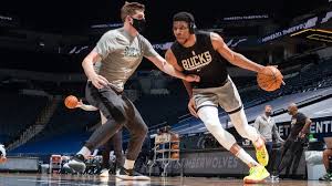 Bucks star to have mri after hyperextending knee, per report. Nba Injury News Starting Lineups April 15 Trae Young Giannis Antetokounmpo Cleared To Return Thursday