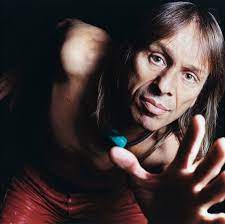 On 7 august 1962), from digoin, france, is famed for his solo ascents of sky scrapers around the world. Alain Robert Vs The World S Skyscrapers The New Yorker
