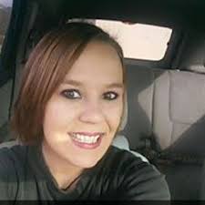 Leila Lange's Instagram, Twitter & Facebook