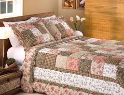 Modelos De Centro De Cama De Retalhos Kirkyama 2 Cama Centro Kirkyama In 2020 Tagesdecke Bett Ideen Haus Deko