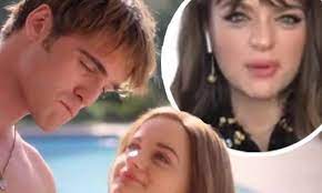 The kissing booth (2018) elle evans and lee flynn are best friends, ever since the day they were born, which is actually the same day. The Kissing Booth 3 Confirmed By Joey King Who Reveals It S Already Been Filmed Daily Mail Online