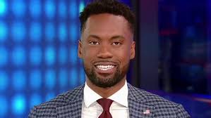 Lawrence Jones Previews New Fox News Weekend Show 'Lawrence Jones Cross  Country'