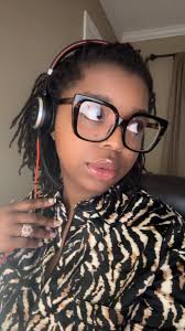 Empowered women, empower other women! Nothing but positive vibes for ALL  the beautiful ladies/Queens today ♡♡♡ To the Husbands reading this, be sure  to tag those wonderful women/wives in your life, that