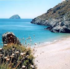 Άγρια ομορφιά, αναρίθμητες παραλίες, σημαντικά αξιοθέατα. Ky8hra To Wraiotero Meros Toy Kosmoy Startseite Facebook