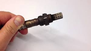 As described earlier, this orange flashing light might be the first symptom you notice. Bad O2 Sensor How To Test It With A Scanner Obd Solaris