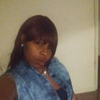 Vicky Crowder's Instagram, Twitter & Facebook