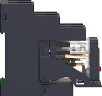 Switching relay