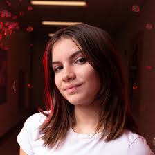 Ariel Mclaughlin's Instagram, Twitter & Facebook