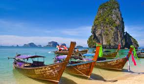 One woman at the club sat on the buddha as she chugged while some foreigners come to thailand with a palate prepared for spicy food, others can't handle the heat and thais will typically lessen the spice. 11 Reasons Why I Love Thailand And Why You Need To Visit