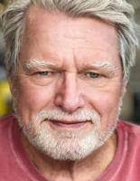 Farron Decker's Instagram, Twitter & Facebook