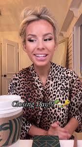 Debbie Paletta's Instagram, Twitter & Facebook