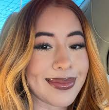 Alexandra Corona's Instagram, Twitter & Facebook