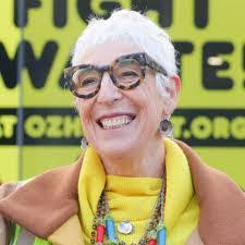 Sharon Abson's Instagram, Twitter & Facebook