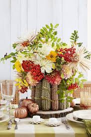 Fresh flower arrangements have become a must in hotels, as it adds on to the ambience of the place. 48 Easy Thanksgiving Centerpieces Diy Thanksgiving Table Decoration Ideas