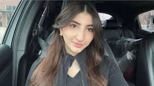 Lia Carter's Instagram, Twitter & Facebook