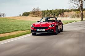 Fiat 124 spider'da olupta mx5'te olmayan tek şey otomatik vites. Abarth 124 Spider 2018 Test Preise Und Bilder Meinauto De