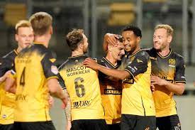 Die kunstgrasmat was door slijtage intussen aan vervanging toe. Samenvatting Roda Jc Kerkrade Top Oss Foto Ad Nl