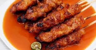 Karena selain gedung sate kota bandung juga terkenal dengan berbagai macam wisatanya seperti trans studio jdago ciwalk puncak dan masih. Mencicipi Sate Ayam Banjar Yang Dimasak Dengan Bumbu Pedas Manis Ini Resepnya