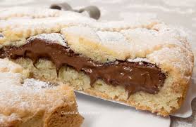 Ciò che rende questo dolce davvero unico è la cottura nello stampo furbo, che permettera di ottenere una cavità al centro della torta. Pin Su Ricette In Italiano