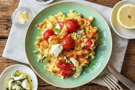 Risotto Caprese Mit Zitronennote Rezept Hellofresh Rezept Tomaten Risotto Tomatenrisotto Risotto