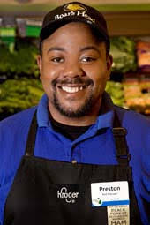 Lynne Deleon's Instagram, Twitter & Facebook