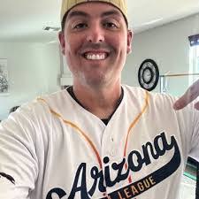 Ryan Bloomfield's Instagram, Twitter & Facebook