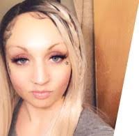 Nina Moon's Instagram, Twitter & Facebook