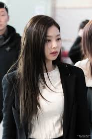 Pin Oleh Hannah Lee Di Jennie Blackpink Gaya Rambut Potongan Rambut Rambut Panjang