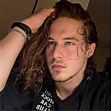 Is it better to take BCAA or EAA?