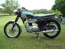 Descubre toda nuestra gama, localiza tu concesionario más cercano y reserva tu prueba de conducción. 1965 Triumph Bonneville Triumph Motorcycles Triumph Cafe Racer Triumph Motorbikes