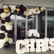 Birthday Black And White Balloons Decorations Black And White Set Up Looks Amazing With The Gold Highlights Hope You Had A Fabulous Birth Black And Gold Balloons Black And White Balloons Black Gold Party