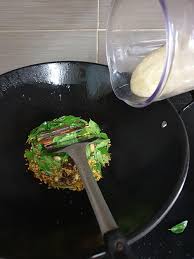 Berikut adalah beberapa resep masakan khas indonesia lainnya. Kari Kambing Pekat Tanpa Santan Rasanya Tetap Memukau Tak Cukup Sepinggan Nasi Gaya Hidup Cari Infonet