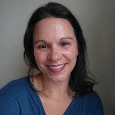 Amanda Danks's Instagram, Twitter & Facebook