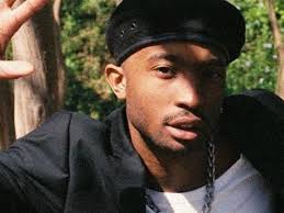 Jame Minogue introduces himself as 'Príncipe Azul' with “Hate Being In  Love”