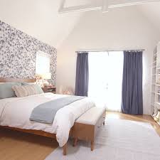 How Can You Add Some Pep To A Plain Vanilla Bedroom Wallpaper To The Rescue See How Kyle Bring Video Interior Design Bedroom Small Bedroom Decor Room Decor Bedroom