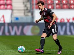 Wer den 25 jahre alten. Report Bayern S Goretzka Could Miss Euro 2020 With Thigh Injury Thescore Com