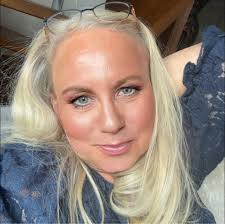 Härlig morgon med 10km powerwalk sen lite gym.