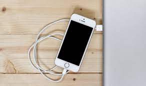 5 Penyebab Kenapa Baterai Hp Lama Mengisi Saat Di-charge