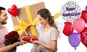 Fashionable Forever: 10 Unique Anniversary Gifts for Couples Who Love  Fashion