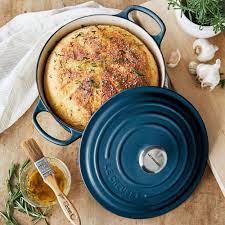 Le Creuset Signature Round Dutch Oven 5 5 Qt Sur La Table Dutch Oven Recipes Cast Iron Dutch Oven Bread Dutch Oven Cooking