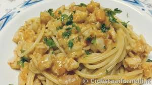 80 gr pasta (nel mio caso, spaghetti). Spaghetti Con Bisque Di Gamberi