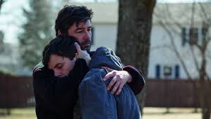 The film's lack of artifice in mining its tough subject matter sets it apart, as does the way it balances all sorts of. Kenneth Lonergan Uber Manchester By The Sea Kultur Intro