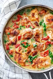This Creamy Paleo Tuscan Chicken Is A Super Tasty One Skillet Meal That S Perfect For Weeknights And Full Of Flavor B One Skillet Meals Paleo Recipes Recipes