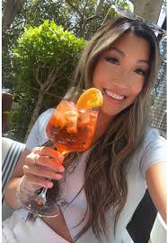 Tracy Dang (@traacydang)