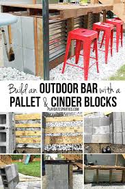 Diy Outdoor Bar With Cinder Blocks And A Pallet Diy Outdoor Bar Cinder Blocks Diy Outdoor Bar